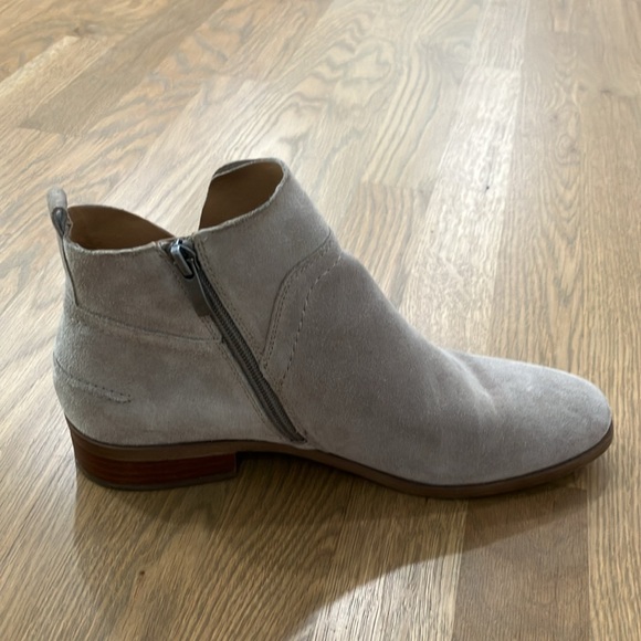 Franco Sarto Women's Gray Robin Graham Suede Leather Booties Boots - Picture 6 of 8